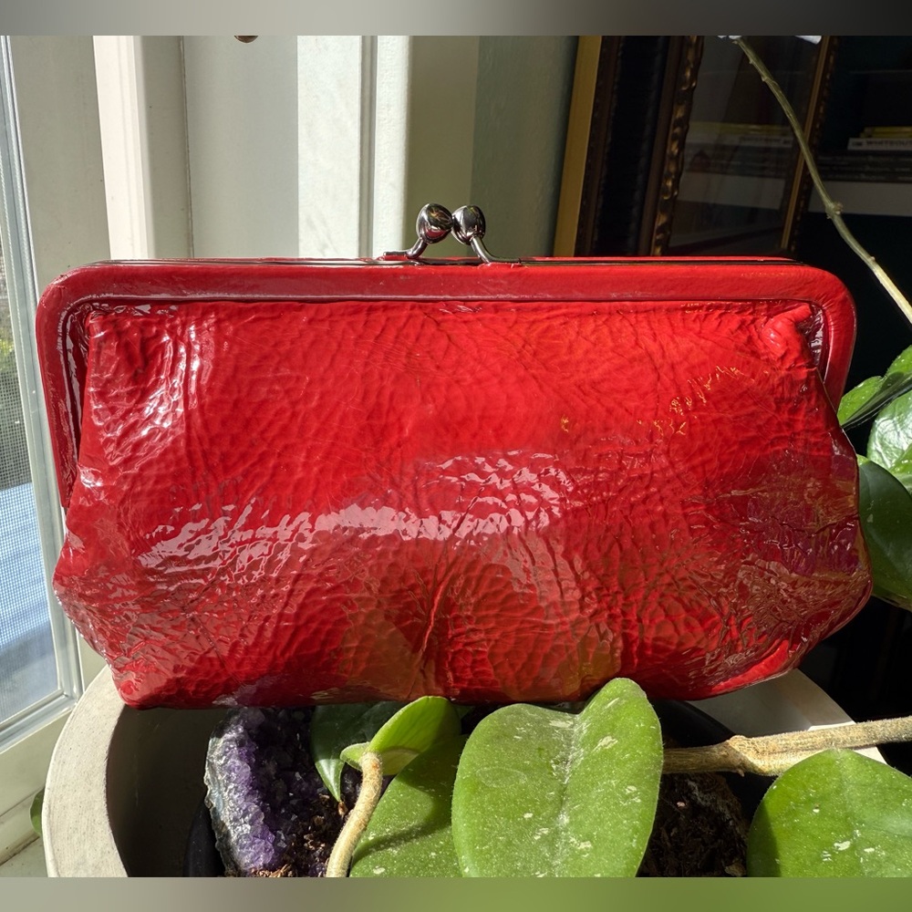 Perlina Red Patent Leather Kisslock Clutch Wallet